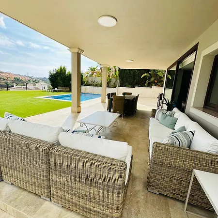 Issa Private Loft In *