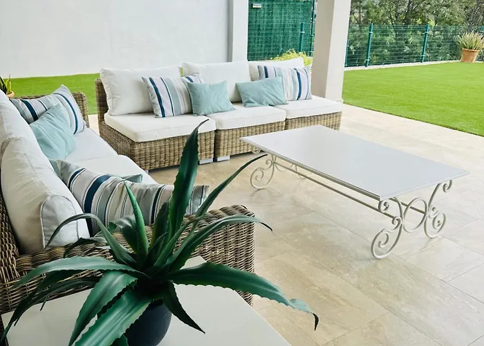 Issa Private Loft In Вилла *