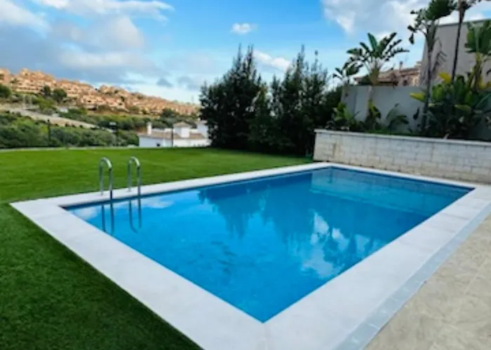 Issa Private Loft In Вилла